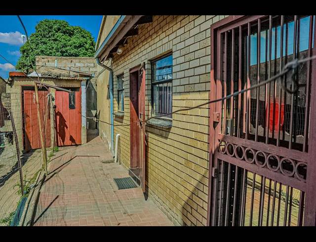 3 BEDROOM HOUSE FOR SALE IN TEMBISA